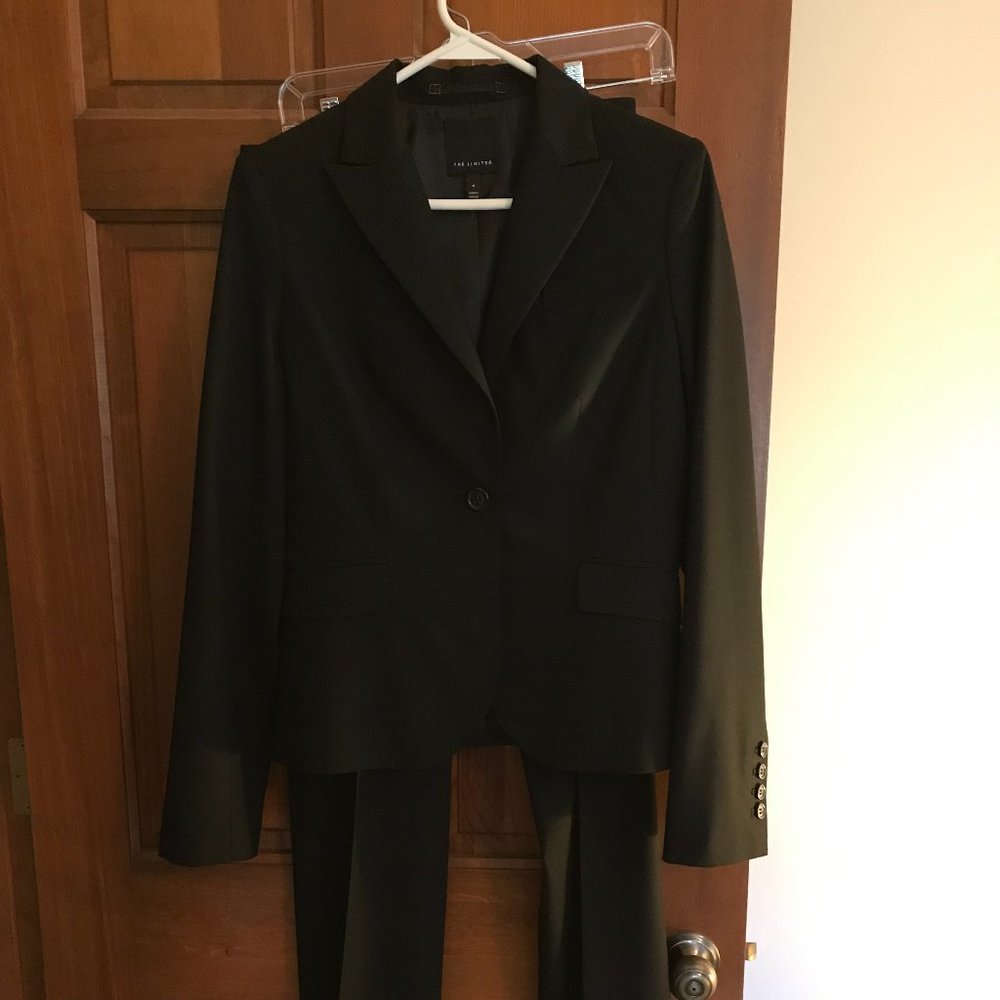 The Limited 2 Piece Pant Suit